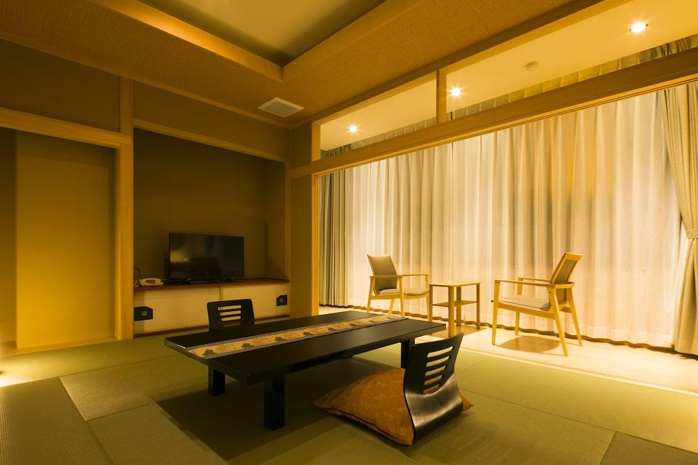 Hotel Shiroyama Yugawara Exterior photo