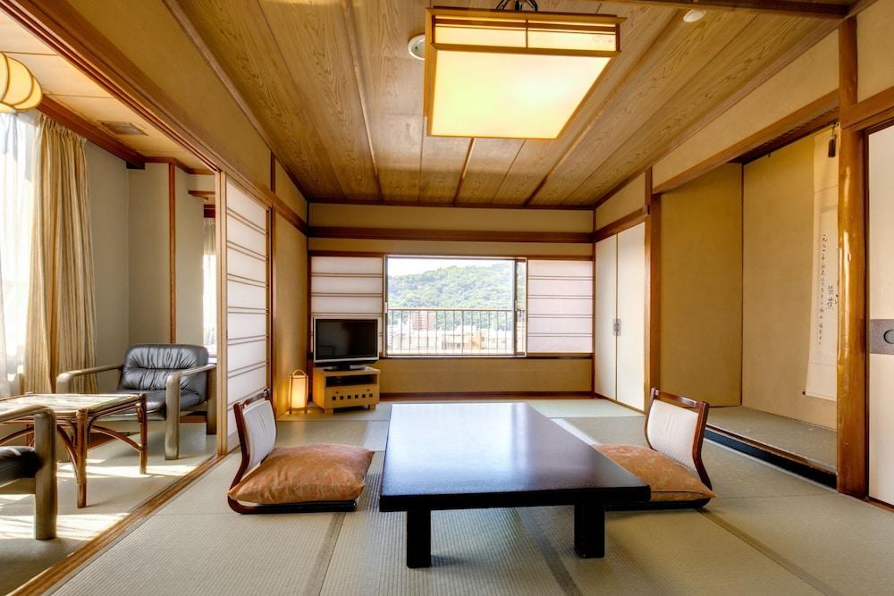 Hotel Shiroyama Yugawara Exterior photo